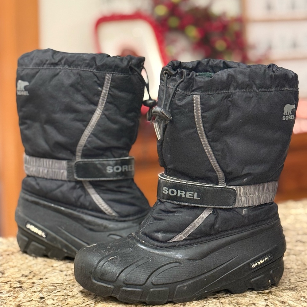 Sorel Black and Gray Snow Boots
